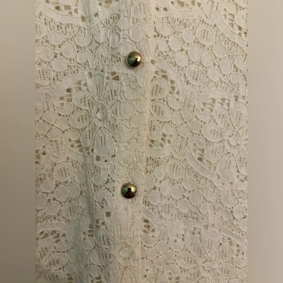 Loft Womens Ivory Lace Blouse Scalloped Bottom‎ Gold Buttons Down Back Medium - Picture 5 of 10